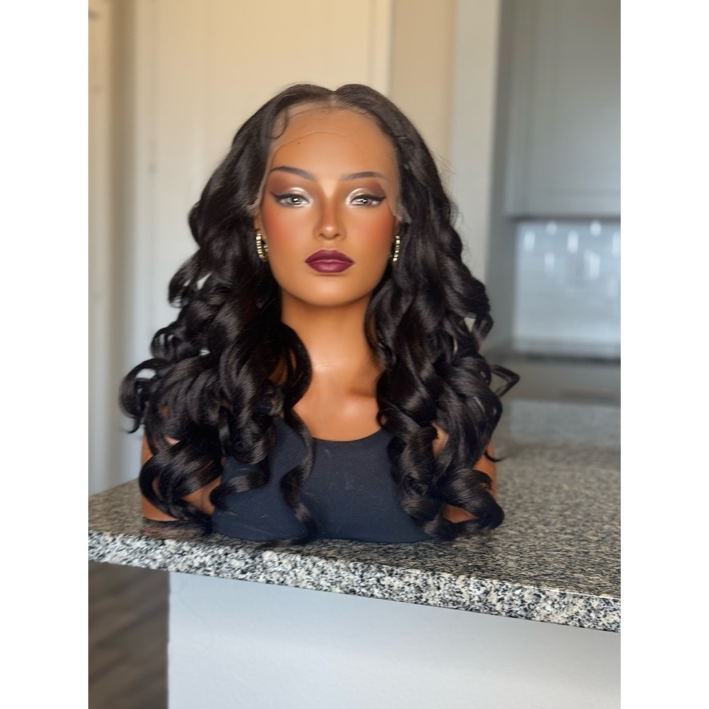 AMINA 22” Pre-Plucked Curly Lace Front Wig Sweetheart Hairline - Effortless Glam